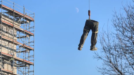 Административният съд в София спря демонтажа на Паметника на Съветската армия