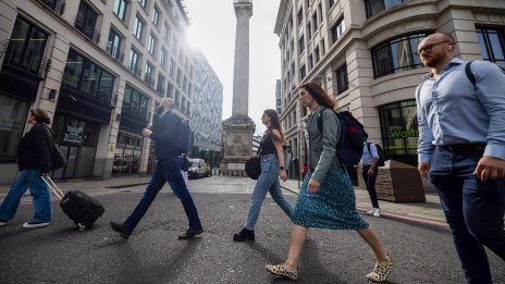 Заплащането на британските мениджъри достигна нов рекорд