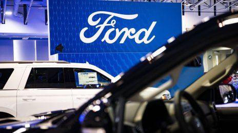 Акциите на Ford записаха най-големия си спад от февруари след предупреждение на концерна