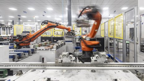 Учени предлагат нова технология за електромобилни батерии за увеличаване на пробега