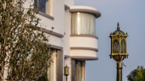 Един от най-скъпите пазари на луксозни имоти в света става много по-евтин