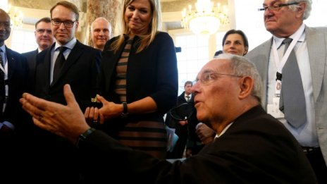 Защо Боно и Бил Гейтс харесват Шойбле