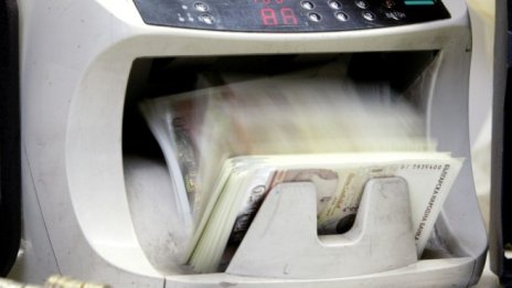 Просрочията на държавата и общините са намалели с 8,5% в края на март 2017 г.