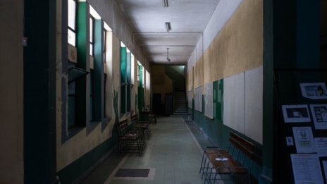 Графика на деня: Какво означават затворените училища за работната сила в Европа