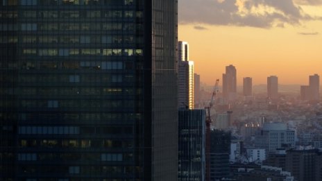 Евтините кредити дават тласък на амбициозно строителство в Токио