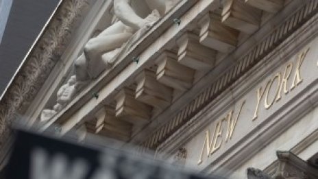 S&P 500 записа най-лошото си първо полугодие от 1970 г. 