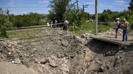 Руснаците удвояват обстрела, но със стари снаряди от съветската ера