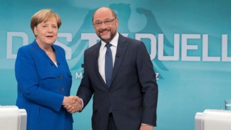 Меркел срещу Шулц: Мигрантската криза на фокус