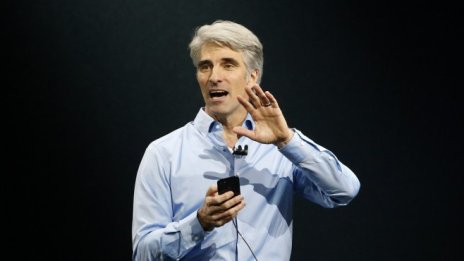 Apple предаде Siri в ръцете на друг директор