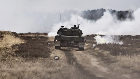 САЩ към ЕС: Купувайте оръжия, но само нашите