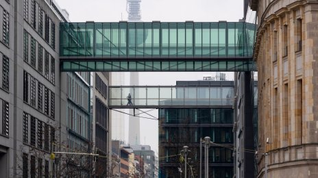 Спадът на офис пазара в Германия се задълбочава, сделките достигнаха 15-годишно дъно