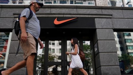 Хаштагът BoycottNike не се очаква да повлияе на нетната печалба на компанията
