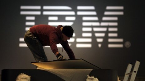Обвиняват IBM в съкращаване на около 100 хил. служители заради възрастта им