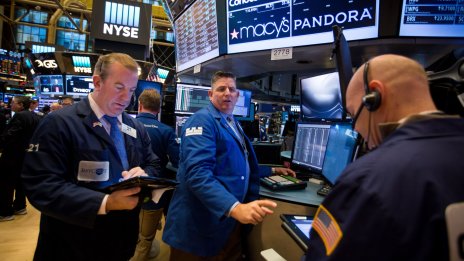 Dow записа най-силната си сесия от над година