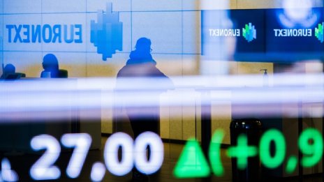 FTSE 100 записа най-дългия си период на зелена територия и нов рекорд на стойността