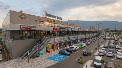 HOLIDAY PARK Красно село отвори врати