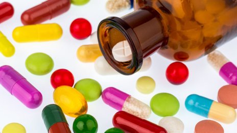 Денонощни държавни аптеки и вендинг автомати за лекарства одобри парламентът