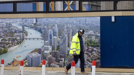 Рисковете пред пазара намаляват чуждите инвестиции в имоти в Лондон