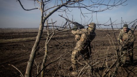 Полша задейства свои и съюзнически самолети заради руски дронове във въздушното ѝ пространство