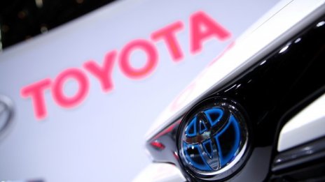 Toyota връща в сервиз 361 хил. стари коли заради риск от дефект на предпазните възглавници