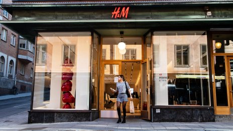 Семейството зад H&M увеличава дела си, усилията за възстановяване са без резултат