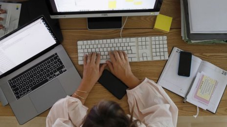 Какво да правим с работниците на държавата?