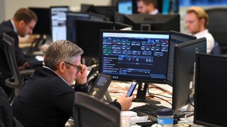 Повечето борсови индекси в Европа финишираха с ръстове след коментара на Барние