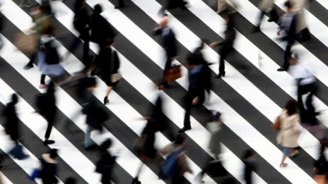 Графика на деня: 1 от 10 работещи европейци е в риск от бедност