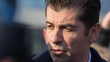 Кирил Петков: Сами ще свалим кабинета, ако не се бори с корупцията 