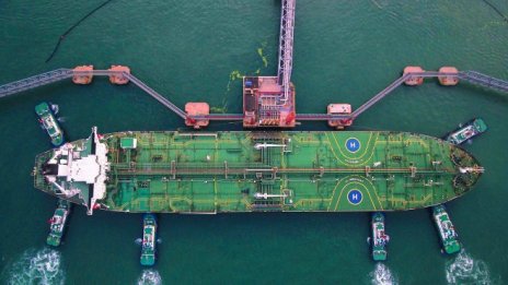 Китай преговаря с Русия за закупуване на петрол за стратегическите си резерви