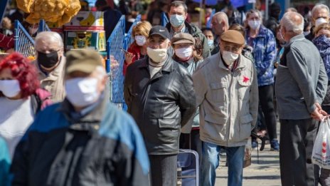 НСИ: Населението на България се е стопило с 35 000 души през 2020 г.