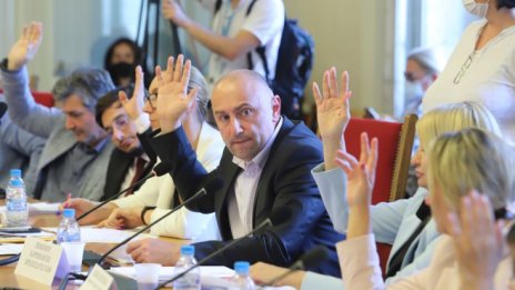 Каримански: Актуализацията на бюджета може да бъде приета до 14 септември