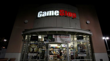 Капанът на големия дивидент - GameStop 