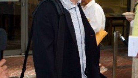 Лари Пейдж прехвърля опита на Джобс в Google 