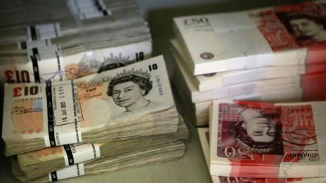 Инвеститорите променят настройката си спрямо британския паунд