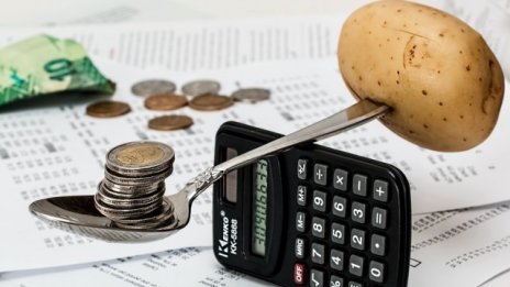 БСП и ГЕРБ в спор за бюджетния излишък