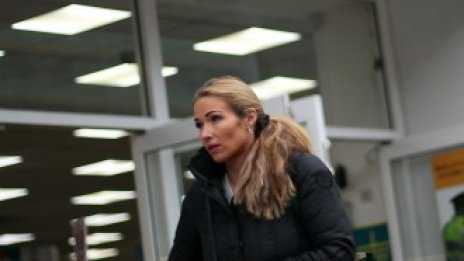 Търговският дефицит на САЩ се сви повече от очакваното