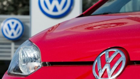 Регистрациите на нови коли у нас се сриват с над 70% през април