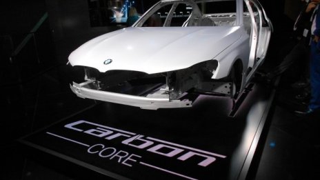 BMW показа карбоновото ядро на 7-Series