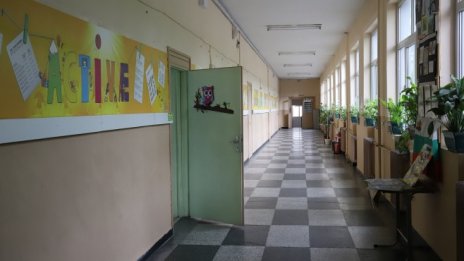 СБ: Едва 10% от новите учители в България остават трайно в системата