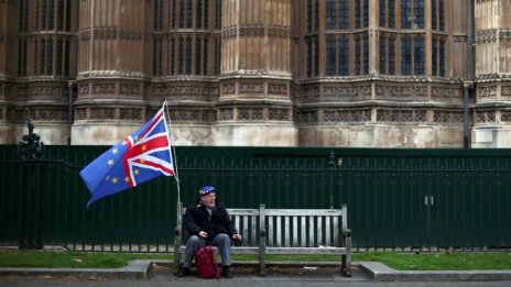 Тереза Мей планира да завърши преговорите с опозицията следващата седмица