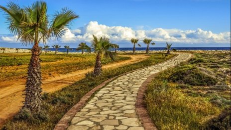 "Новият път на коприната" от Китай ще мине и през Кипър