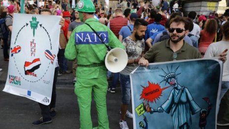 Протести в Брюксел преди срещата на Доналд Тръмп с НАТО