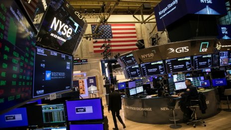 Dow Jones се повиши леко и записа най-дългата си печеливша поредица от декември
