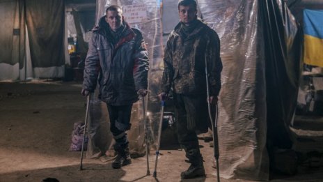 Стотици украински военни са евакуирани от „Азовсталь“