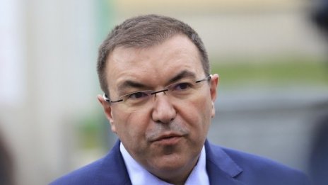 К. Ангелов: Маските могат да отпаднат, ако имунизираме 65% от населението