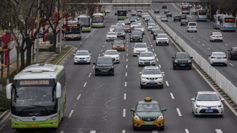 Целта на Китай за електромобилите ще струва 15 млрд. долара годишно до 2030 г. 