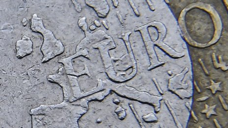 Валутният съюз в центъра на европейския проект е незавършен