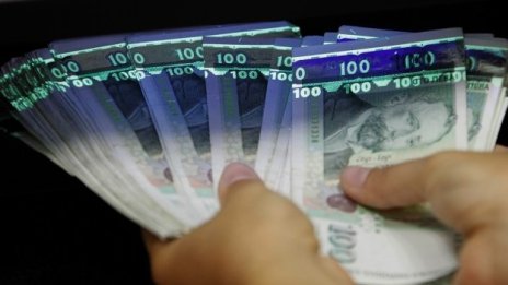 За една година парите в обращение се увеличиха с над 11 %
