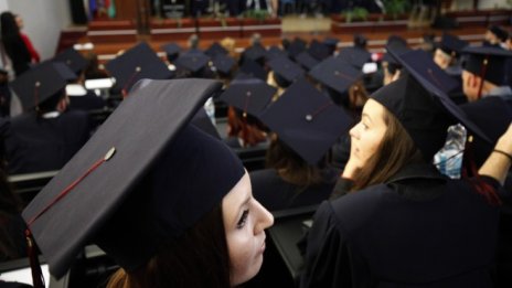 Държавната гаранция за студентското кредитиране се увеличава на 50 млн. лв. 